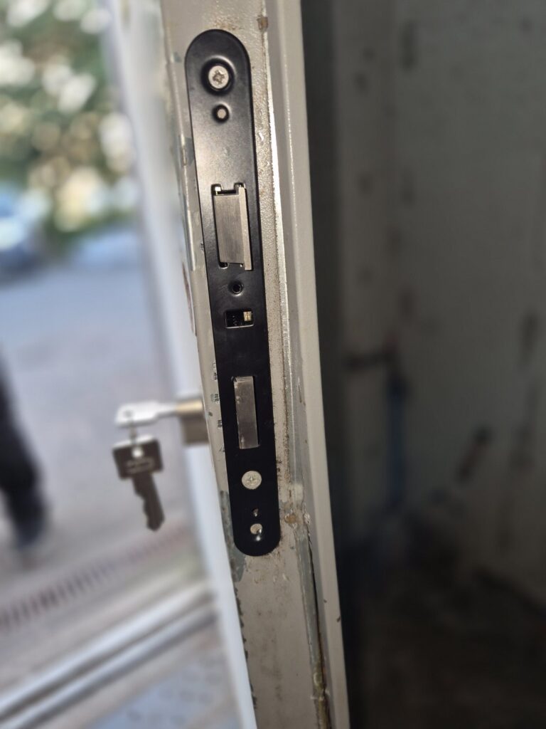 hayle break in repair 6 Temporary lockcase fitted – break-in repair at a commercial unit in Hayle, Cornwall