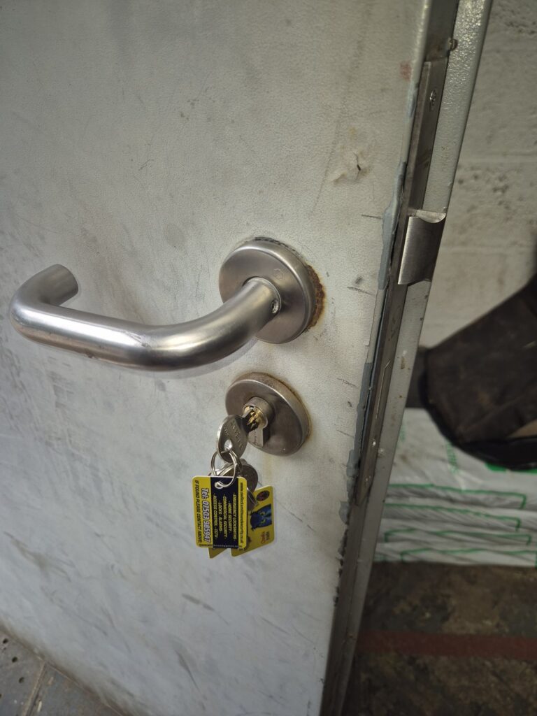 hayle break in repair 8 Finished job, note face plate sits on top of door – break-in repair at a commercial unit in Hayle, Cornwall